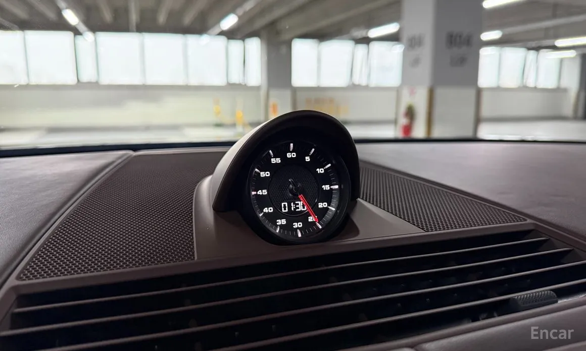 Фото 17 - Porsche Panamera