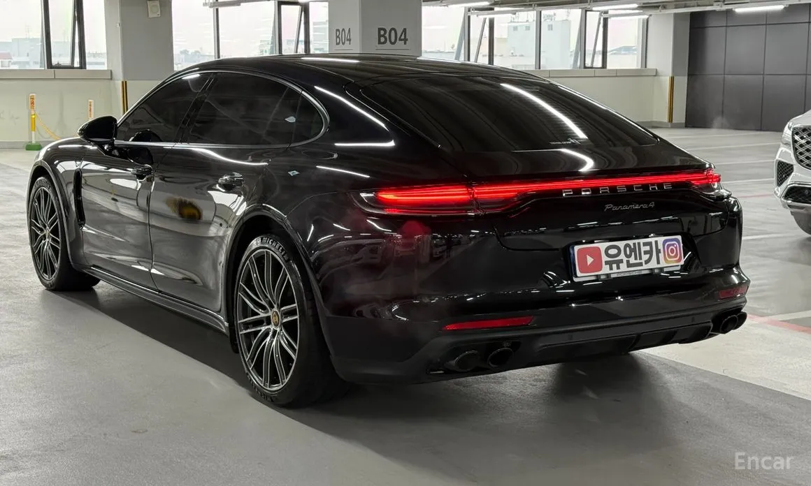 Фото 4 - Porsche Panamera