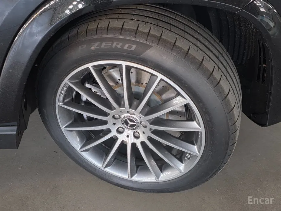 Фото 18 - Mercedes-Benz GLE-Class