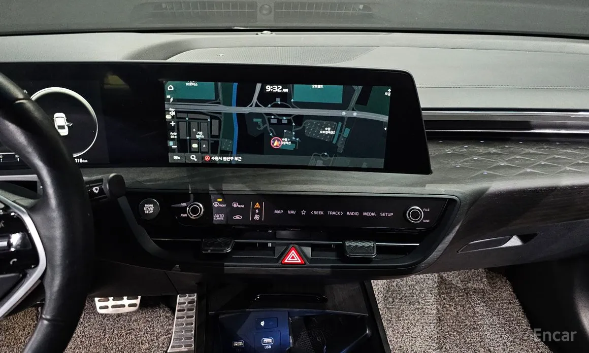 Фото 14 - Kia K8