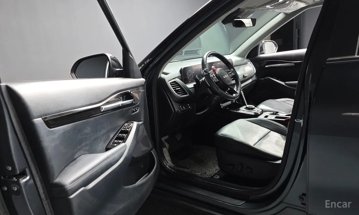 Фото 10 - Kia Seltos