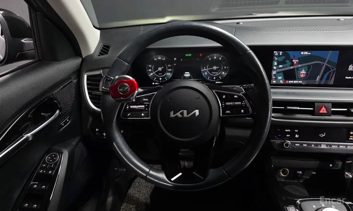 Фото 13 - Kia Seltos