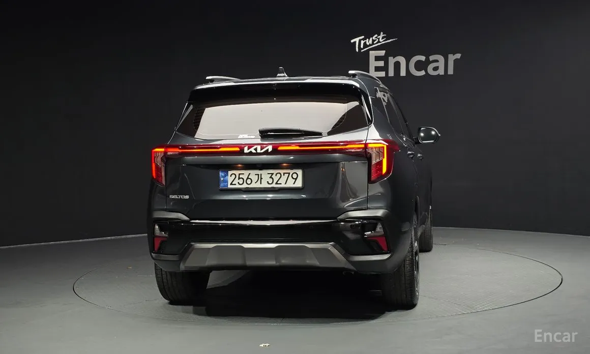 Фото 4 - Kia Seltos