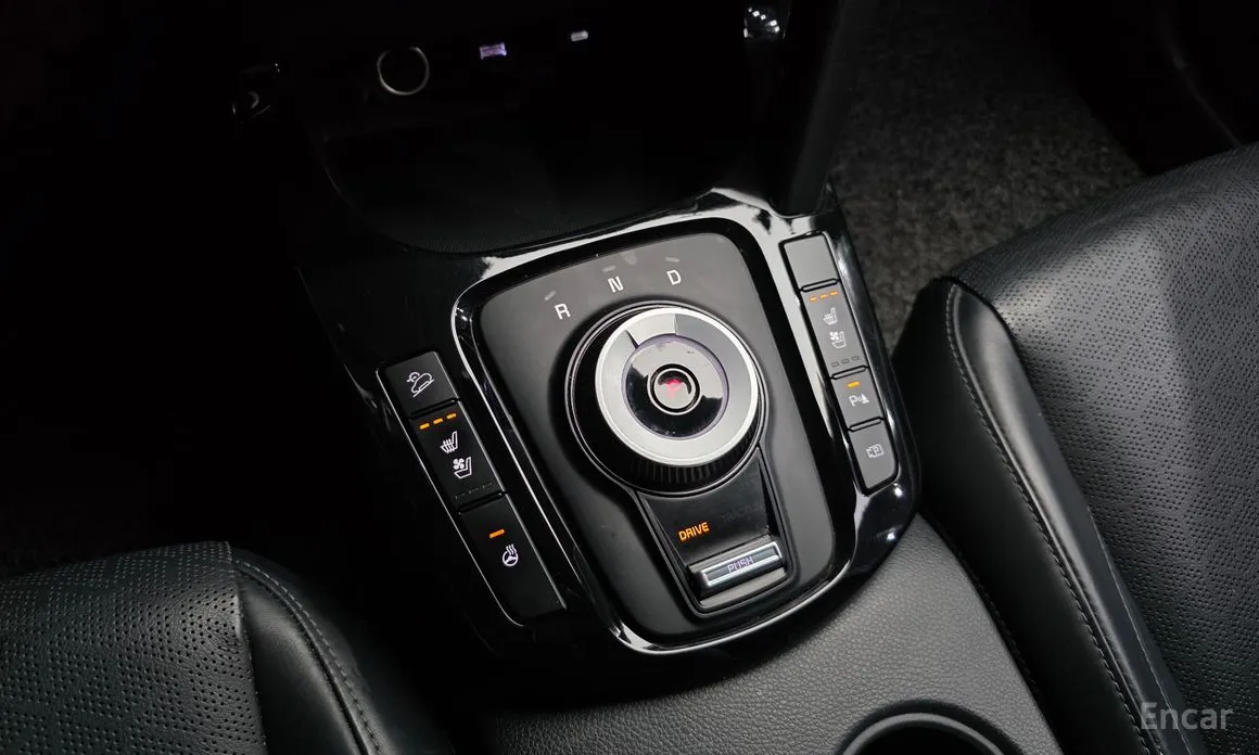 Фото 9 - Kia Seltos