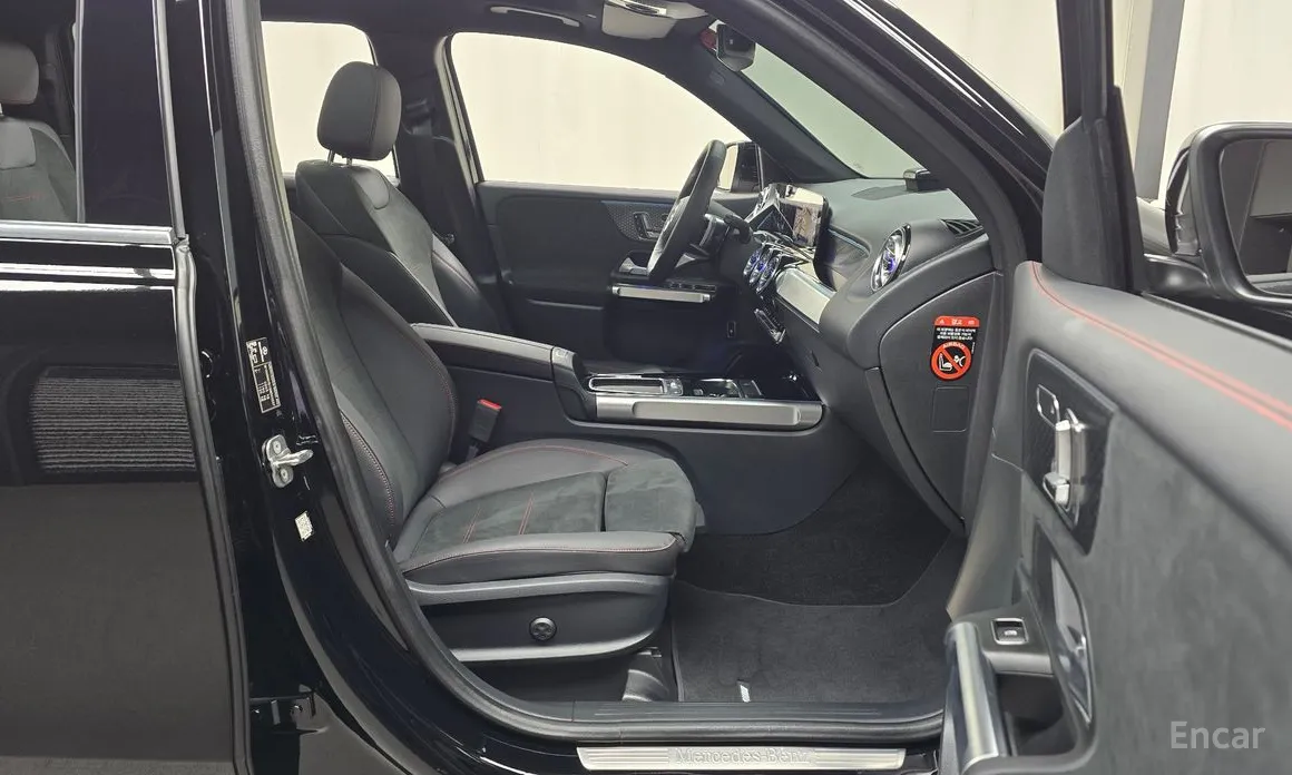 Фото 10 - Mercedes-Benz GLB-Class