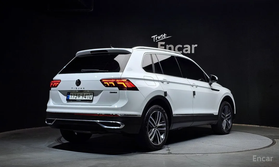 Фото 2 - Volkswagen Tiguan