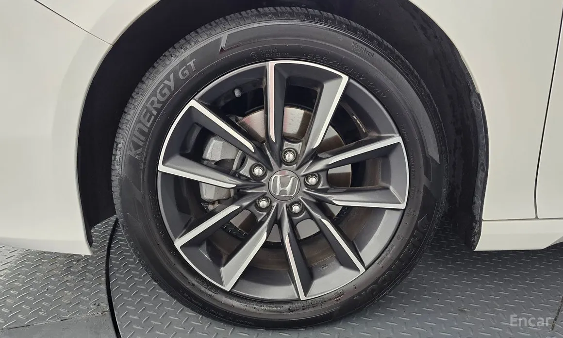 Фото 5 - Honda Accord