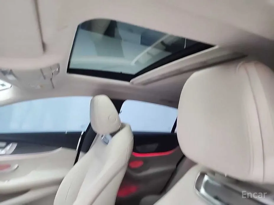 Фото 14 - Mercedes-Benz AMG GT