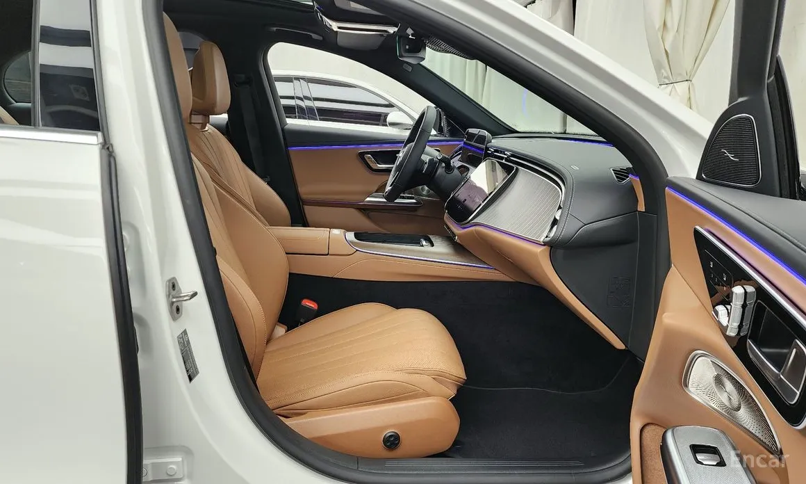 Фото 11 - Mercedes-Benz E-Class