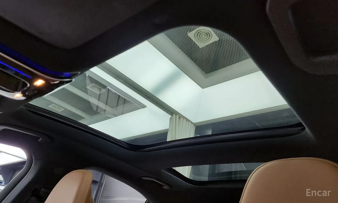 Фото 18 - Mercedes-Benz E-Class