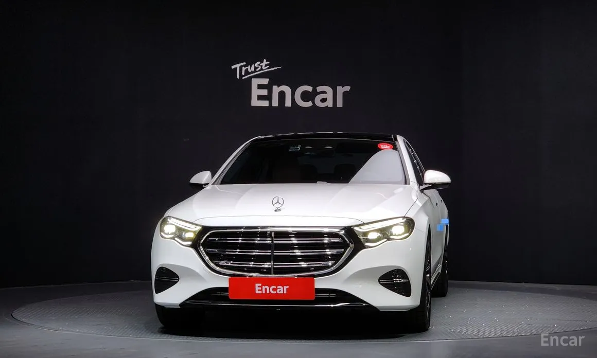 Фото 3 - Mercedes-Benz E-Class