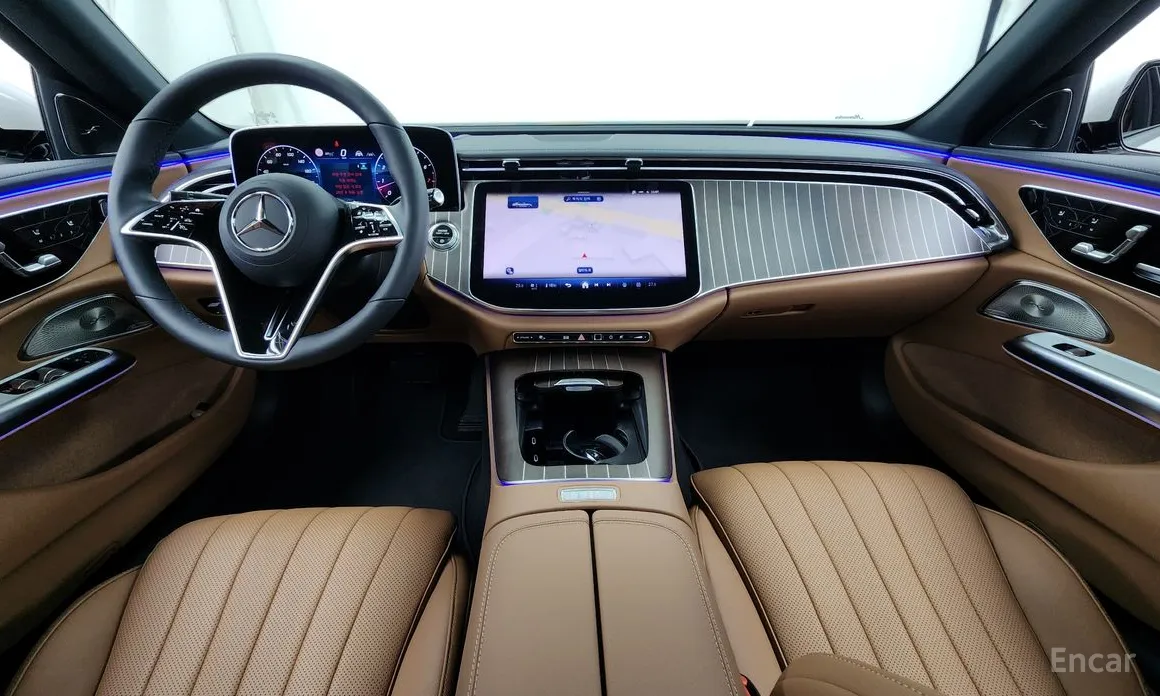 Фото 7 - Mercedes-Benz E-Class