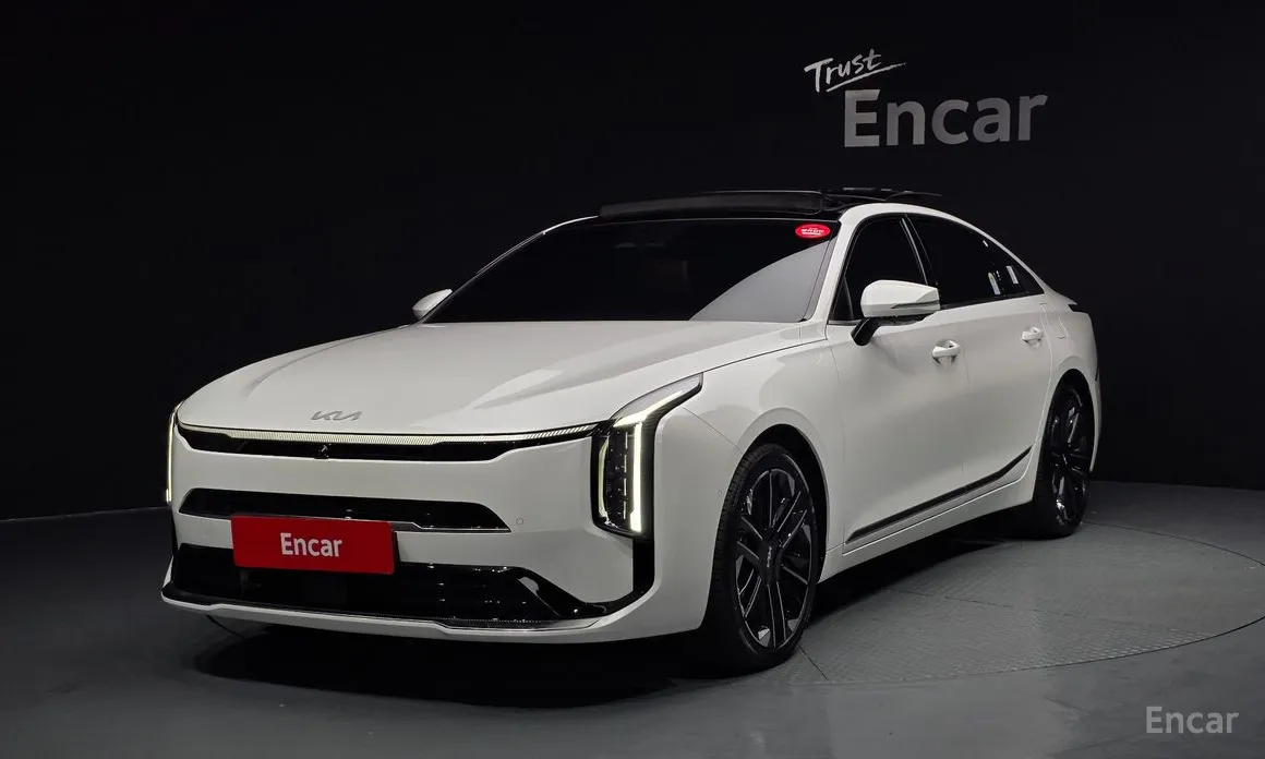 Фото 1 - Kia K8