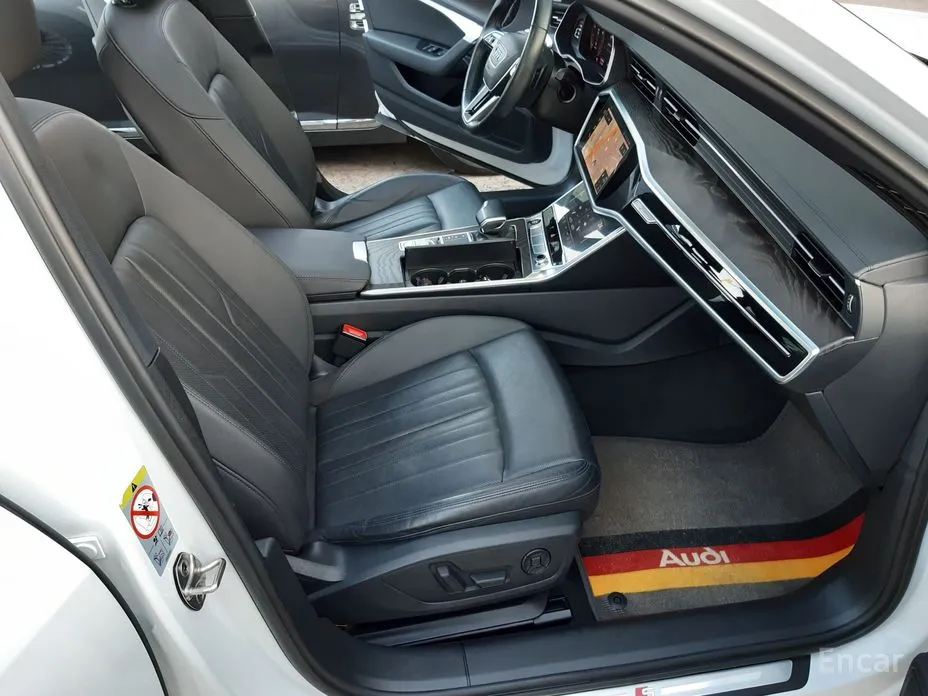 Фото 12 - Audi A6