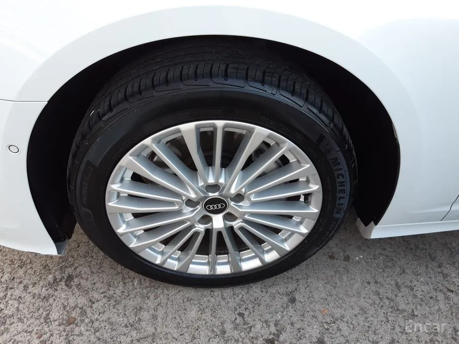 Фото 5 - Audi A6