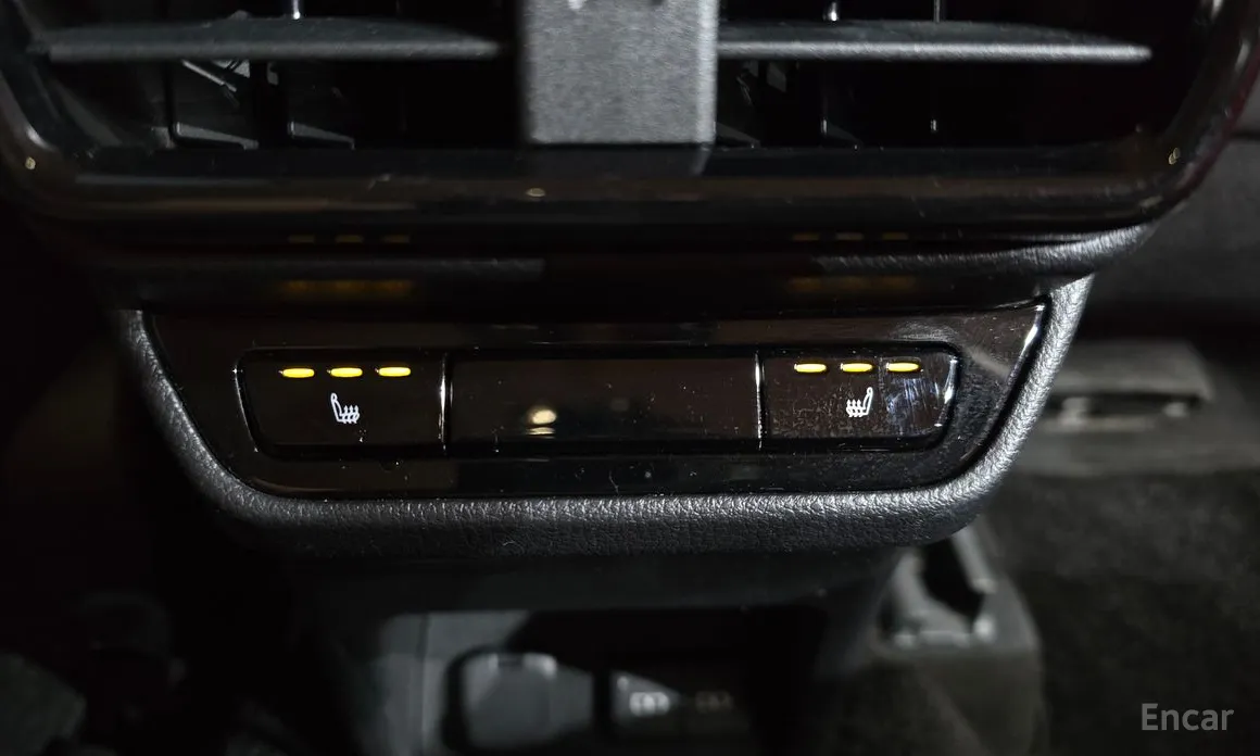 Фото 18 - Lexus NX