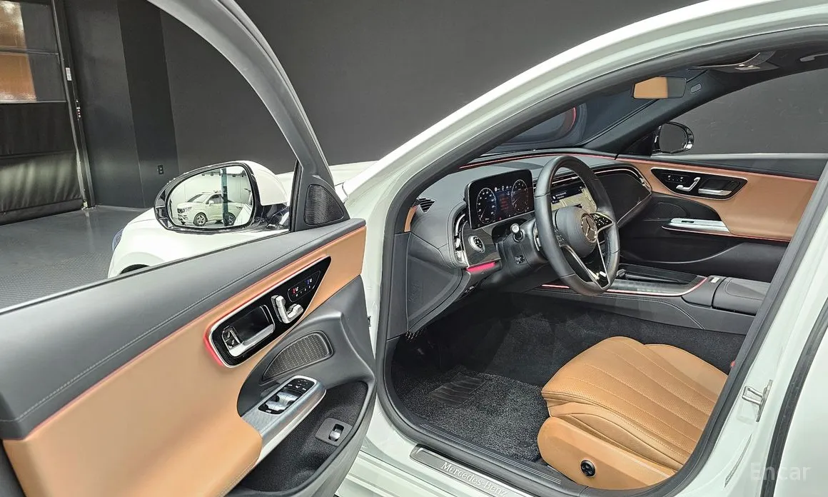 Фото 11 - Mercedes-Benz E-Class