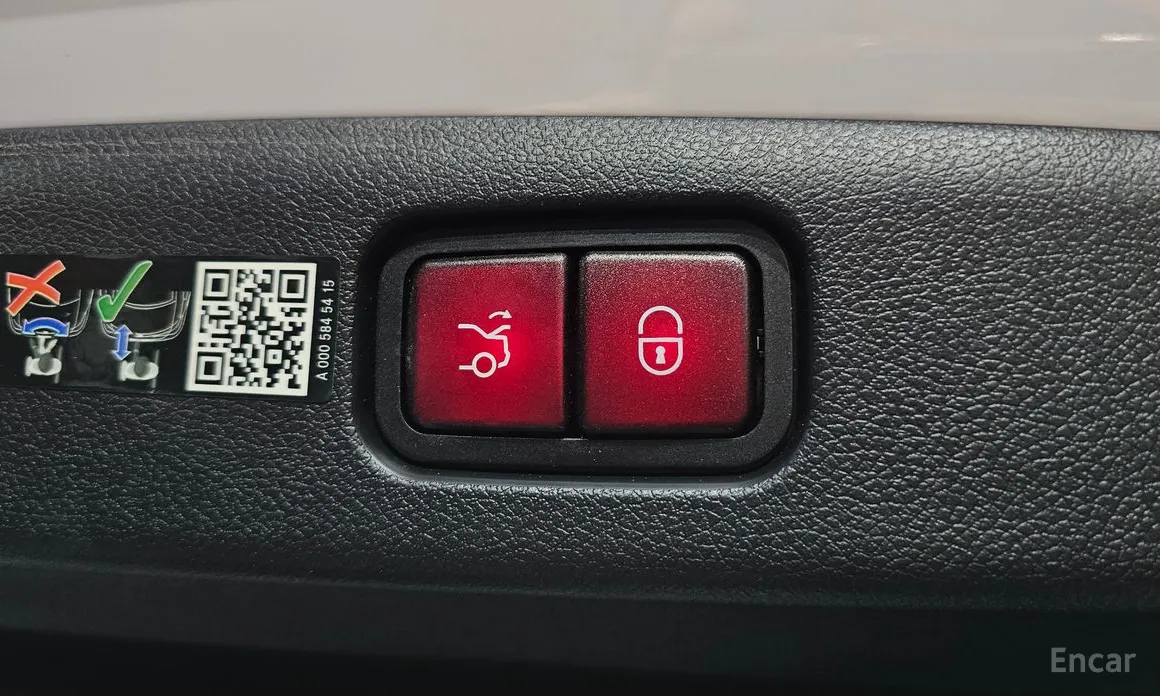 Фото 20 - Mercedes-Benz E-Class