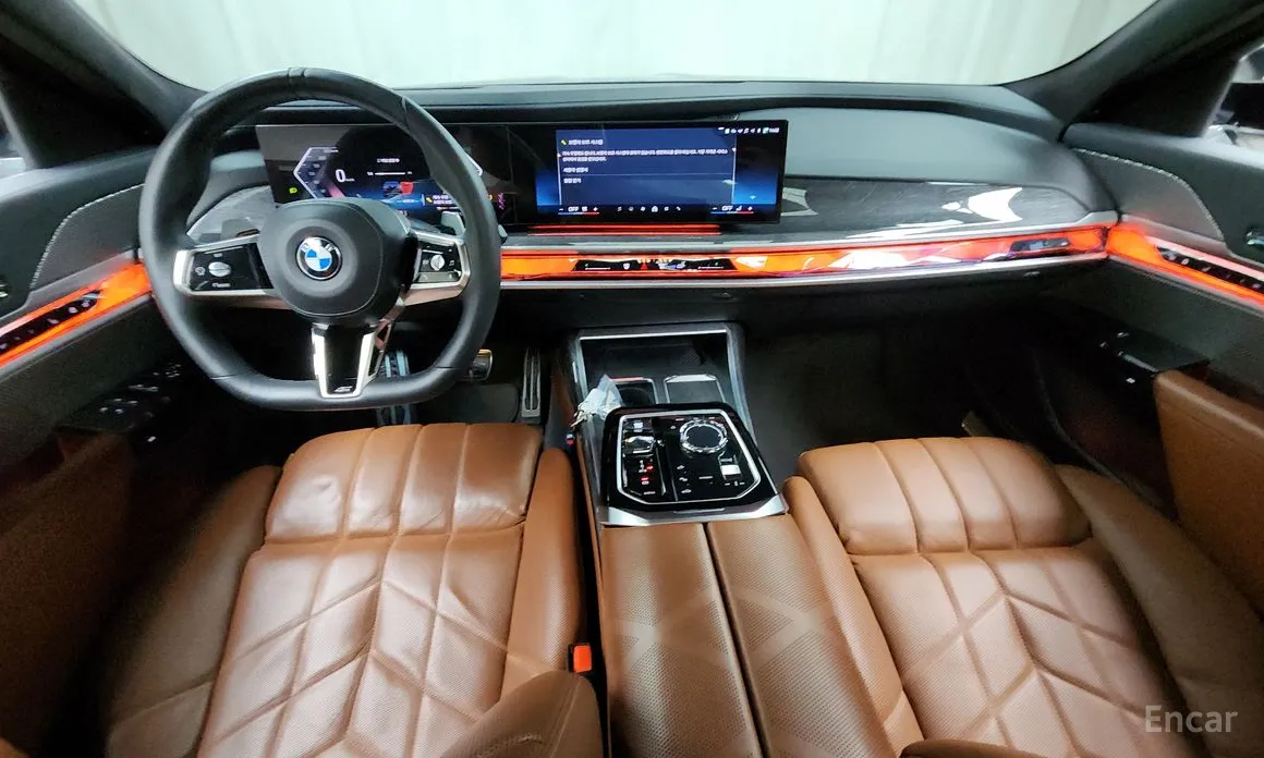 Photo 7 - BMW 7 Series