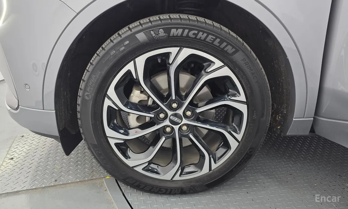 Фото 5 - Lincoln Nautilus