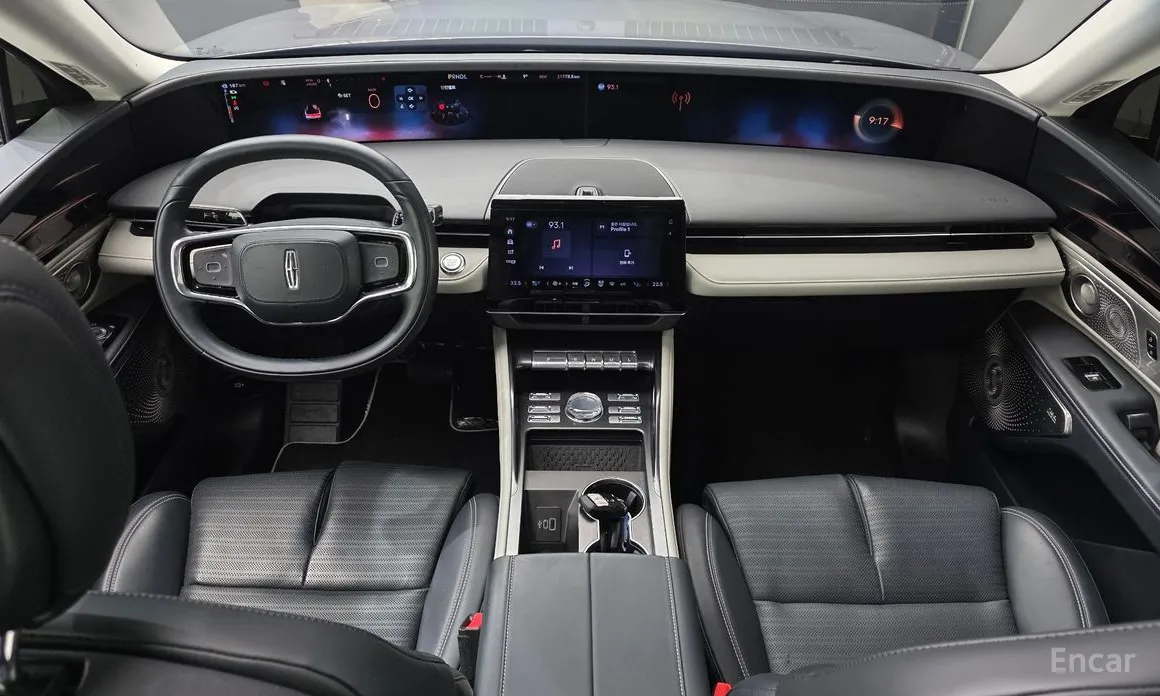 Фото 7 - Lincoln Nautilus