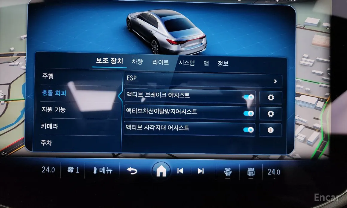 Фото 16 - Mercedes-Benz E-Class