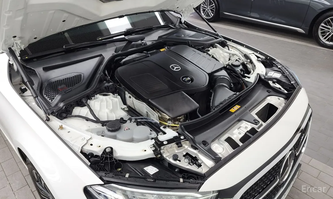 Фото 6 - Mercedes-Benz E-Class