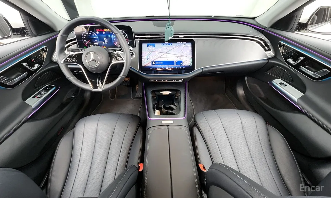 Фото 7 - Mercedes-Benz E-Class