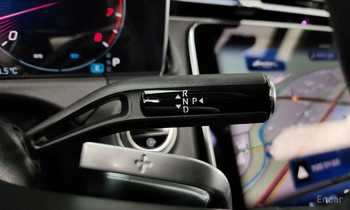 Фото 9 - Mercedes-Benz E-Class