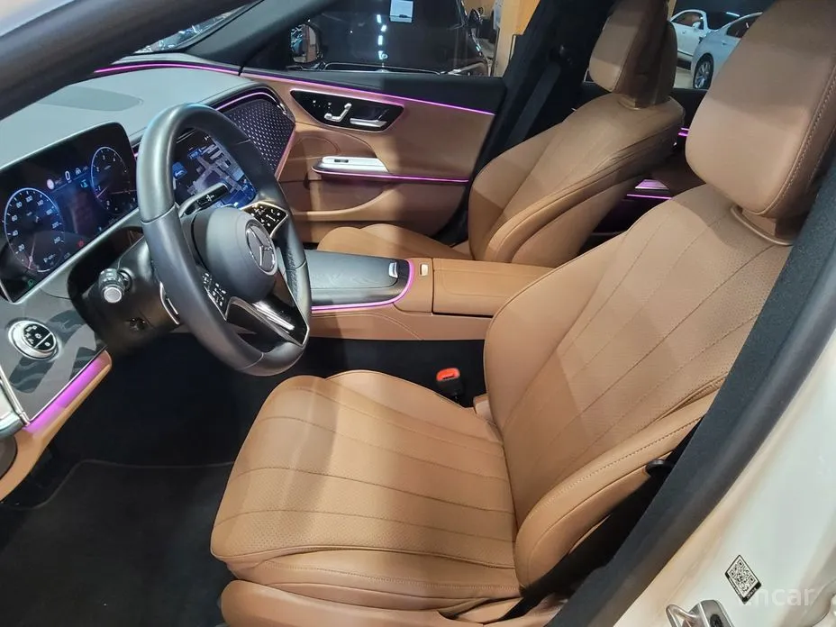 Фото 11 - Mercedes-Benz E-Class