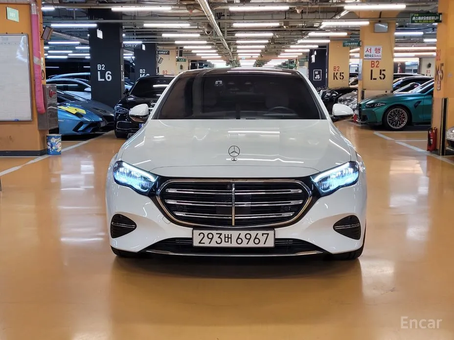 Фото 3 - Mercedes-Benz E-Class