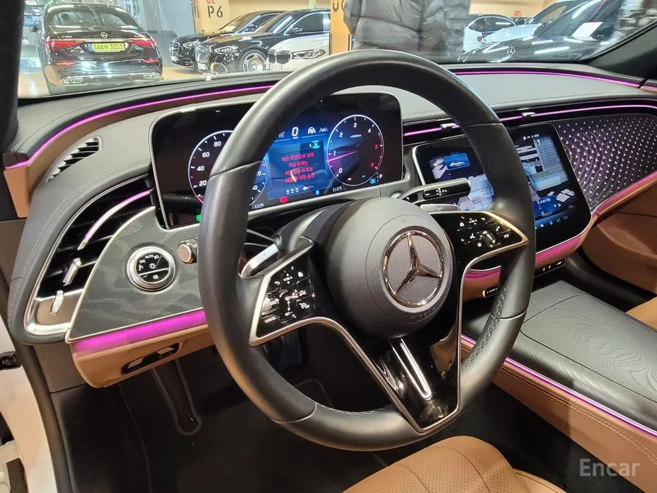 Фото 9 - Mercedes-Benz E-Class