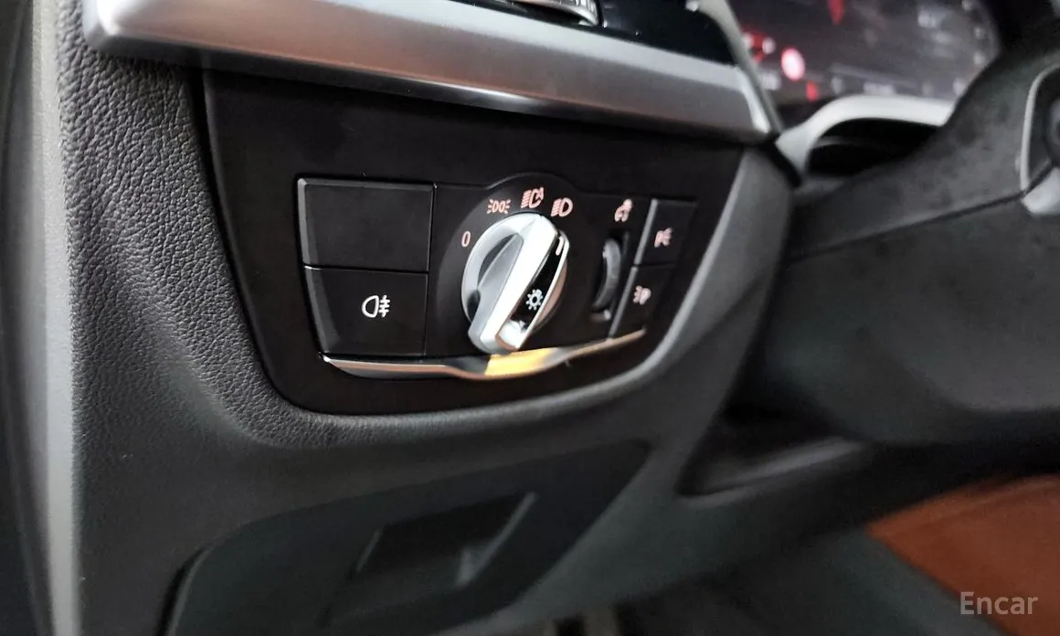 Фото 16 - BMW X4 M