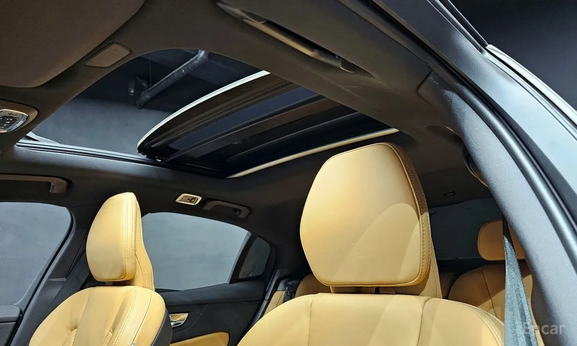 Фото 19 - Volvo S60