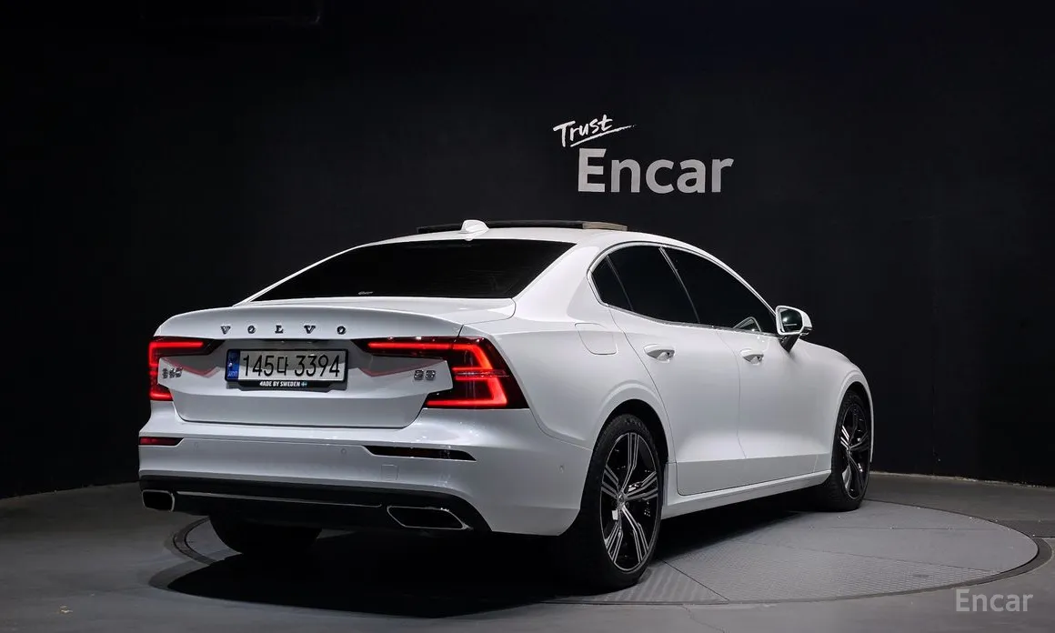 Фото 2 - Volvo S60