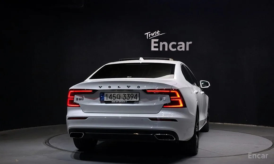 Фото 4 - Volvo S60