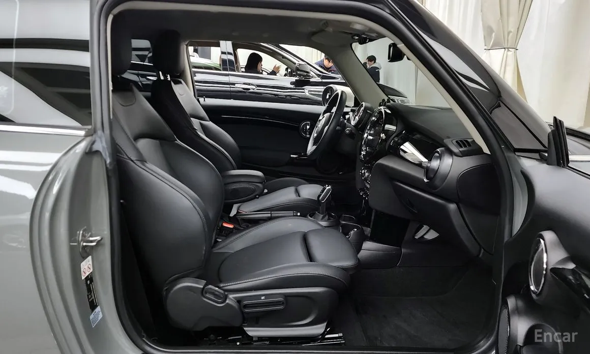 Фото 11 - Mini Cooper