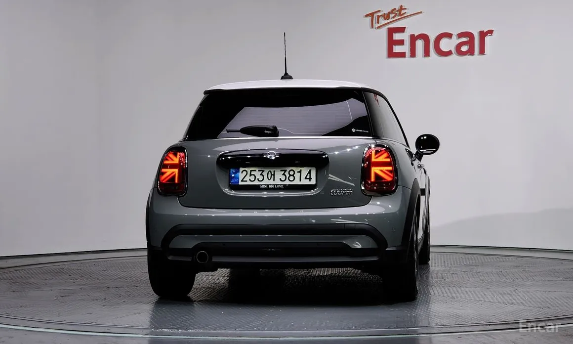 Фото 4 - Mini Cooper