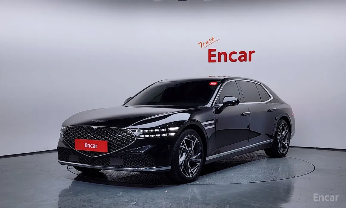 Фото 1 - Genesis G90