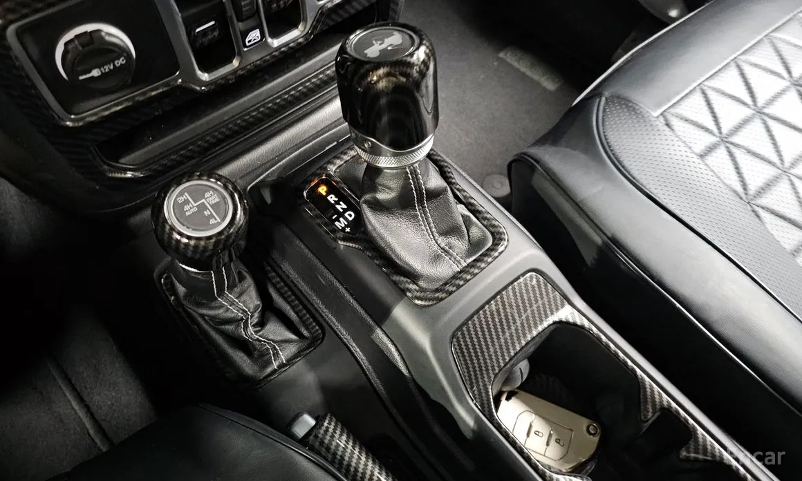 Фото 9 - Jeep Wrangler