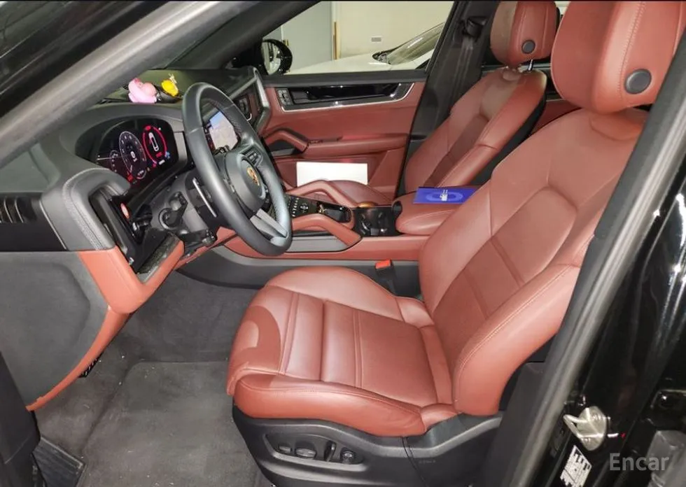 Фото 10 - Porsche Cayenne