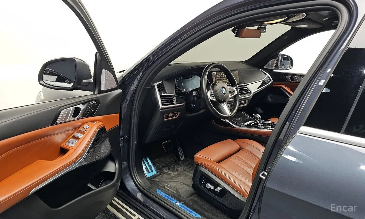 Фото 11 - BMW X7