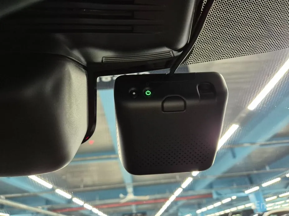 Фото 18 - Land Rover Range Rover Velar