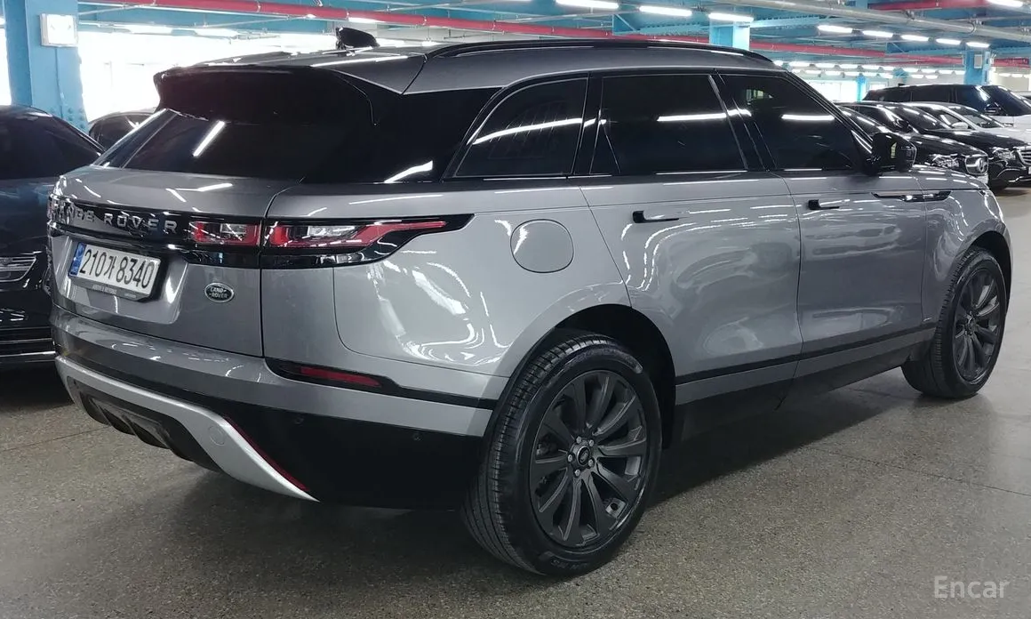 Фото 3 - Land Rover Range Rover Velar