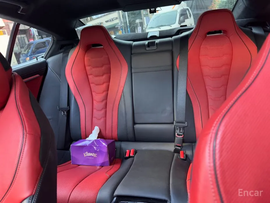 Фото 4 - BMW 8 Series