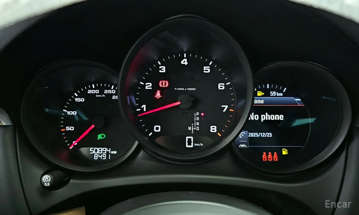 Фото 8 - Porsche Macan