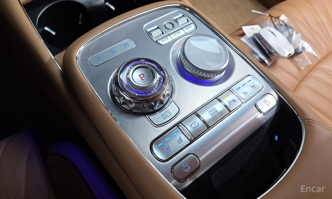 Фото 9 - Genesis G90