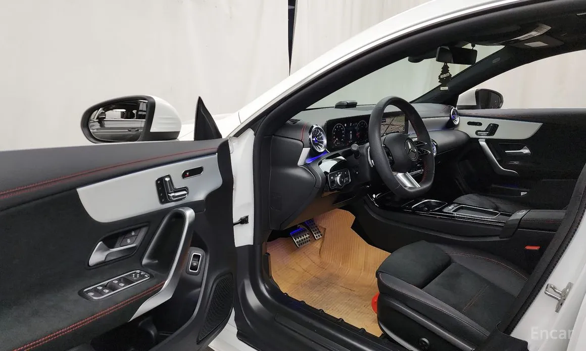 Фото 10 - Mercedes-Benz CLA-Class