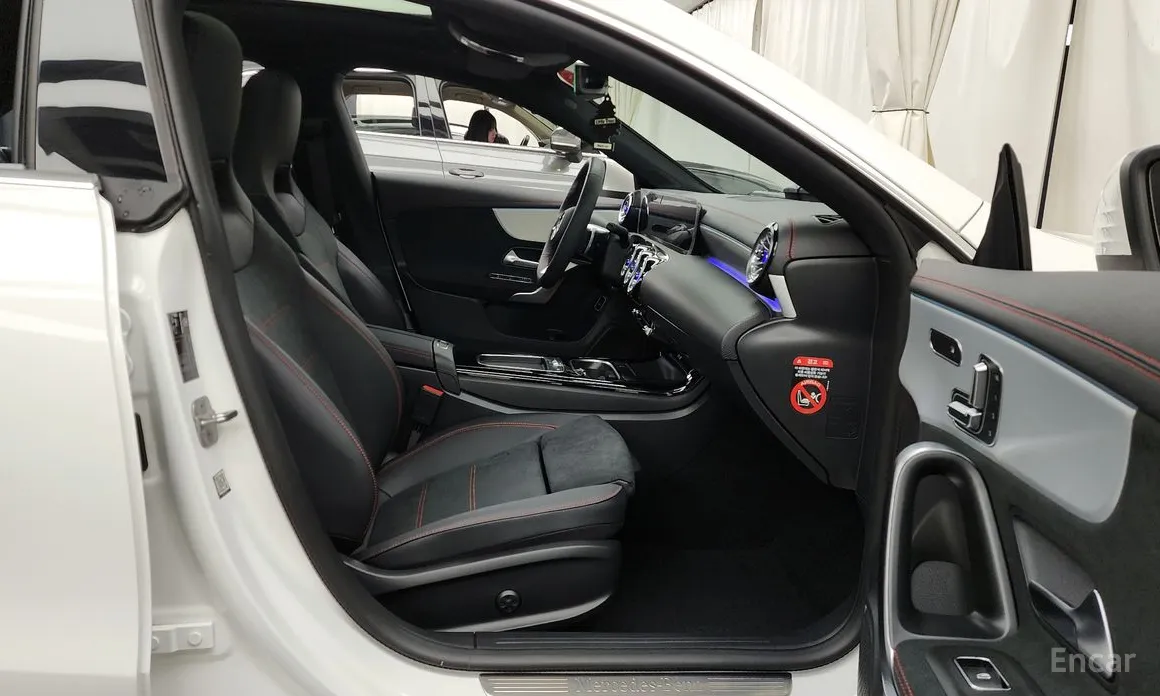 Фото 11 - Mercedes-Benz CLA-Class