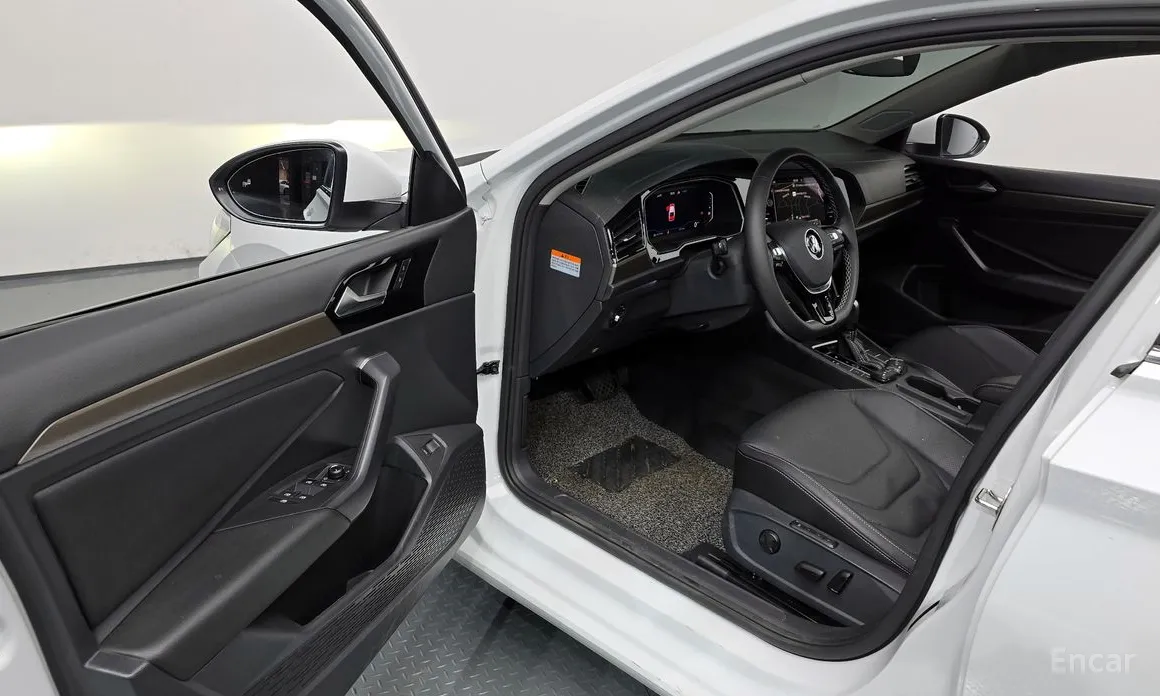 Фото 10 - Volkswagen Jetta